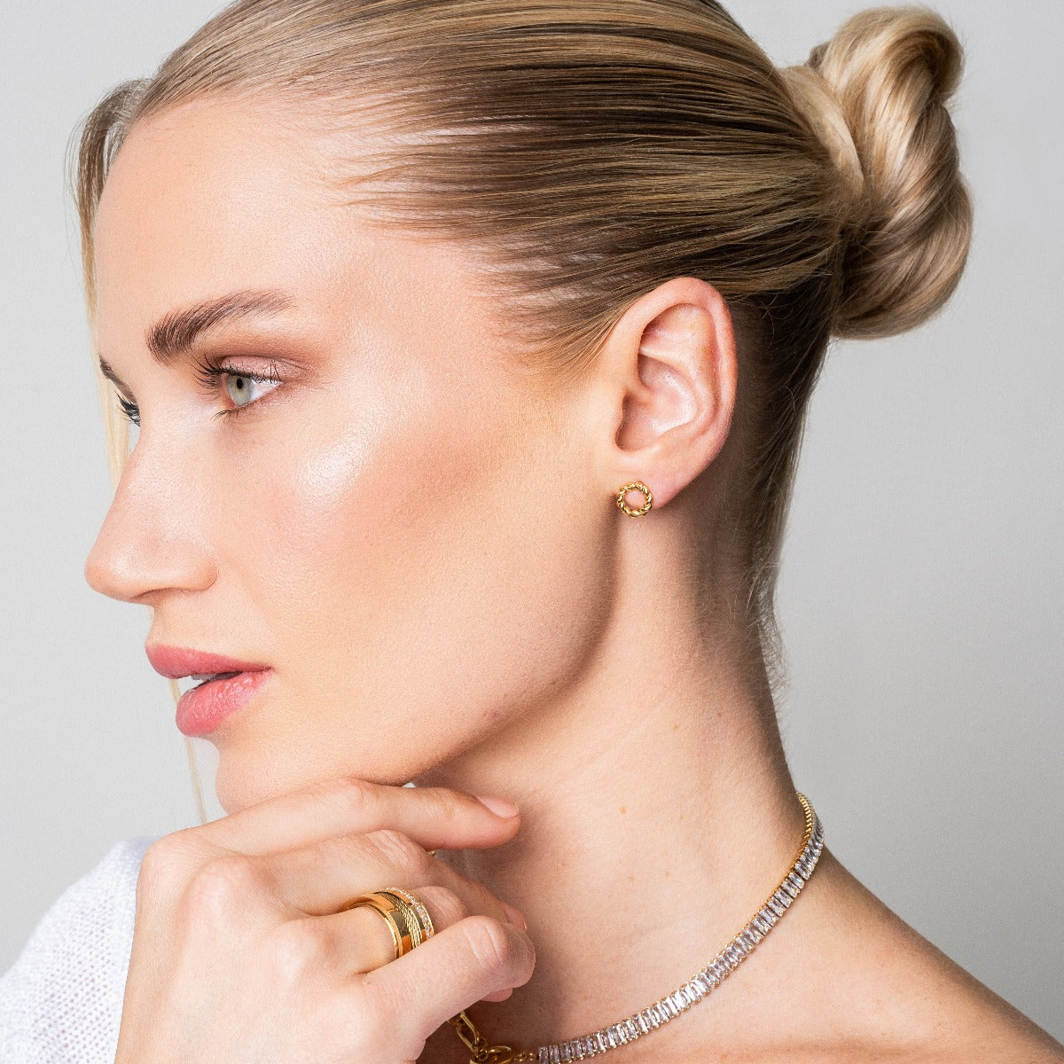 Brincos Dainty Rope Estudados em Ouro