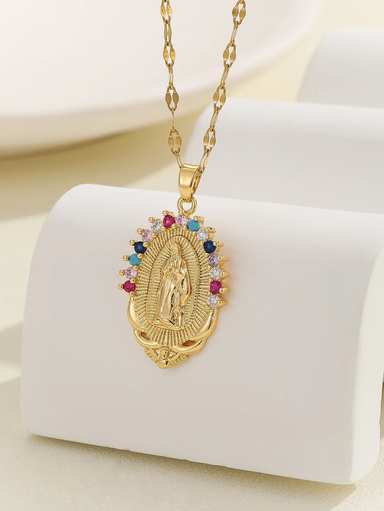 Colares com Pingente Virgem Maria Banhado a Ouro 18K