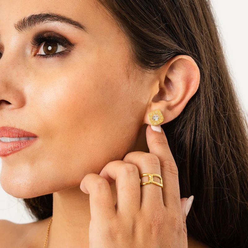 Anel Esther Banhado em Ouro 18k