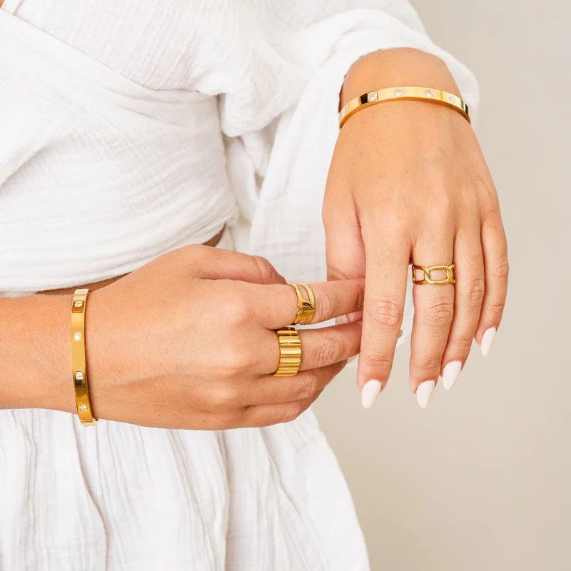 Anel Esther Banhado em Ouro 18k