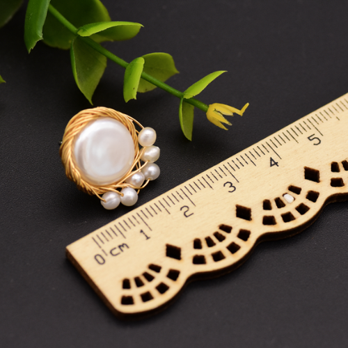 Brinco com Pérolas Barrocas Naturais Banhado a Ouro 18k