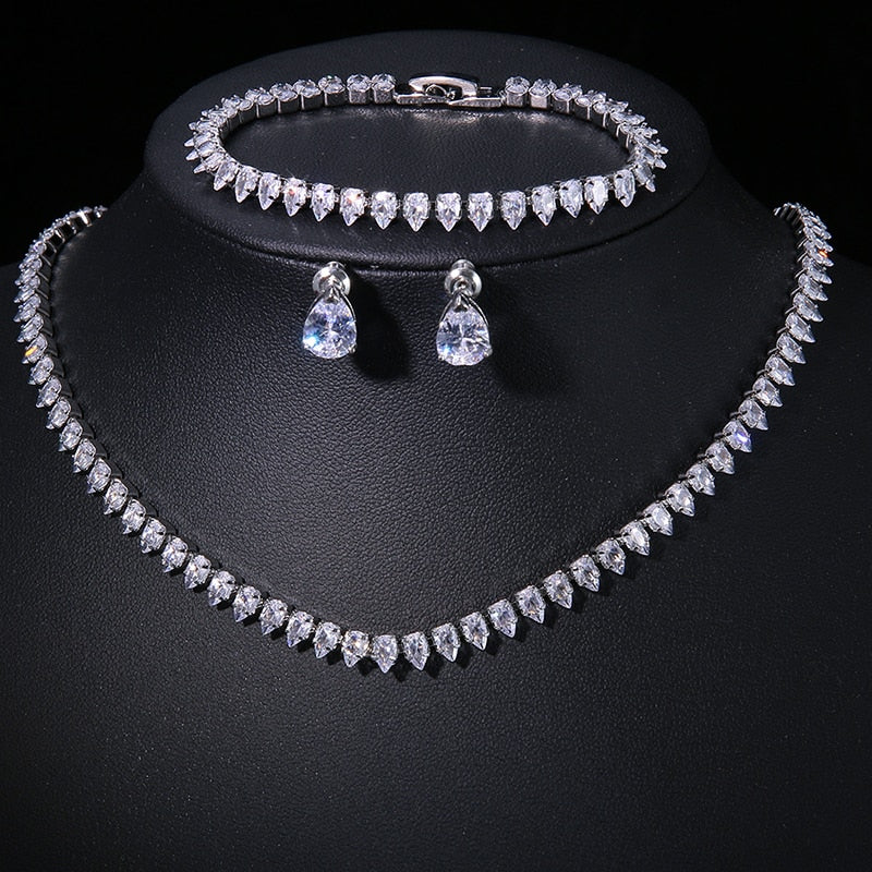 Conjunto Colar Brincos e Pulseira de Zircônia